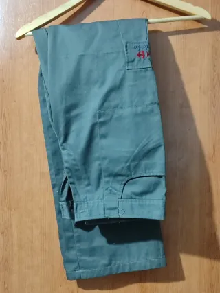 Pantalón Carrefour Verde Oliva