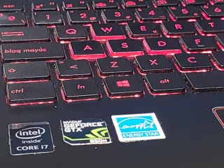 Portátil ASUS Gaming core i7, 8gb, prefecto estado