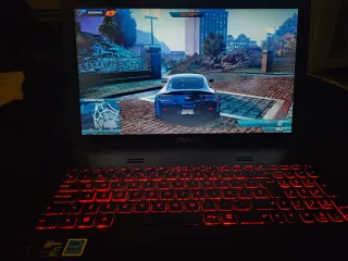 Portátil ASUS Gaming core i7, 8gb, prefecto estado
