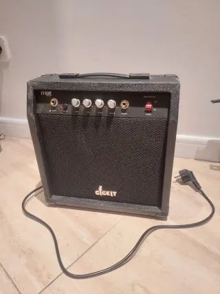 Amplificador Bajo Eléctrico MAX GigKit 40W