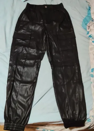 Pantalones Cuero Negro Bershka Cargo