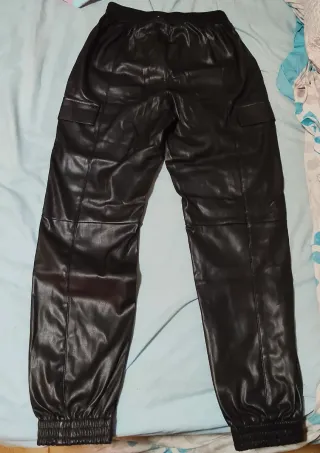 Pantalones Cuero Negro Bershka Cargo