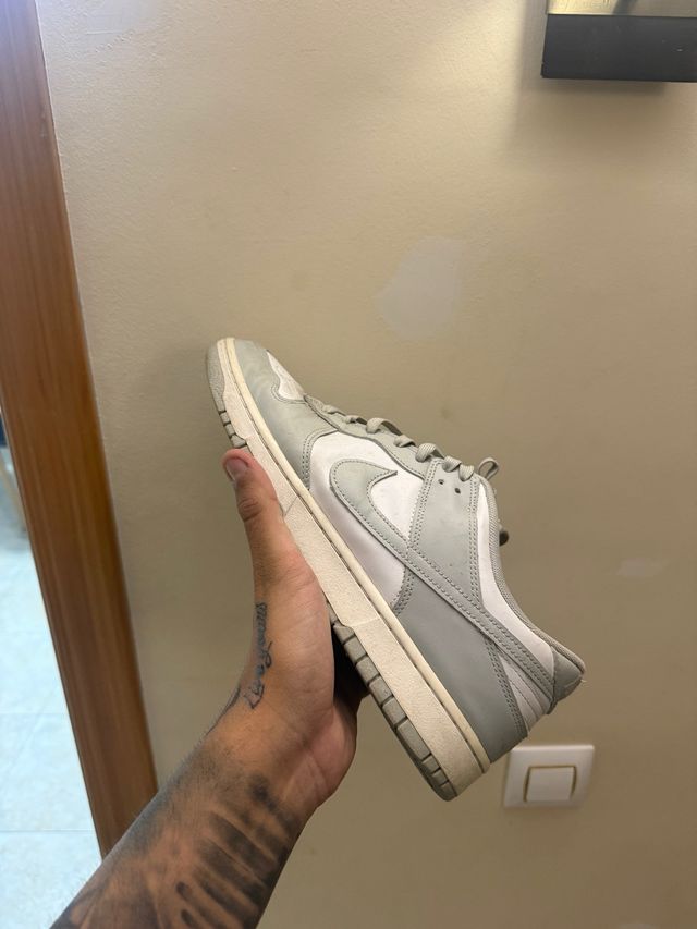 Nike Dunk Gris y Blanco