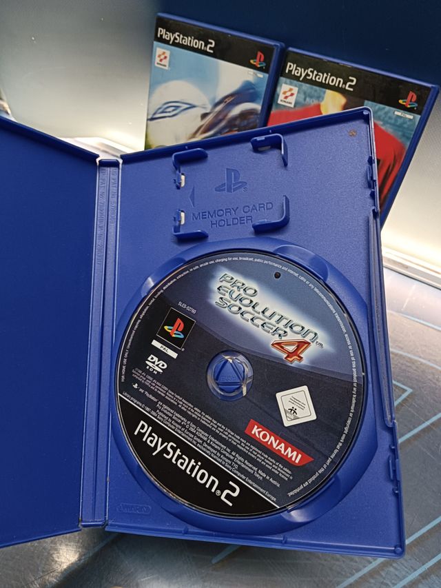 videojuegos Playstation 2 La Saga- Pro evolution Soccer 2, 3 y 4 + international superstar Soccer 2