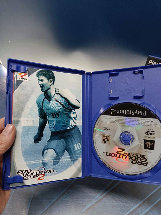 videojuegos Playstation 2 La Saga- Pro evolution Soccer 2, 3 y 4 + international superstar Soccer 2
