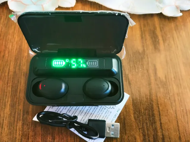 Auricolari Bluetooth Wireless con Power Bank 2025