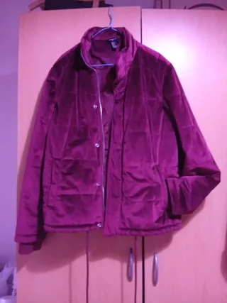 Chaqueta Forever 21, granate talla M