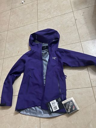 Chaqueta Arc'teryx Beta SL Morado