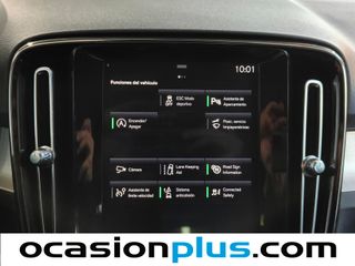 Volvo XC40 T3 Momentum 115 kW (156 CV)