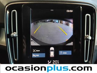 Volvo XC40 T3 Momentum 115 kW (156 CV)