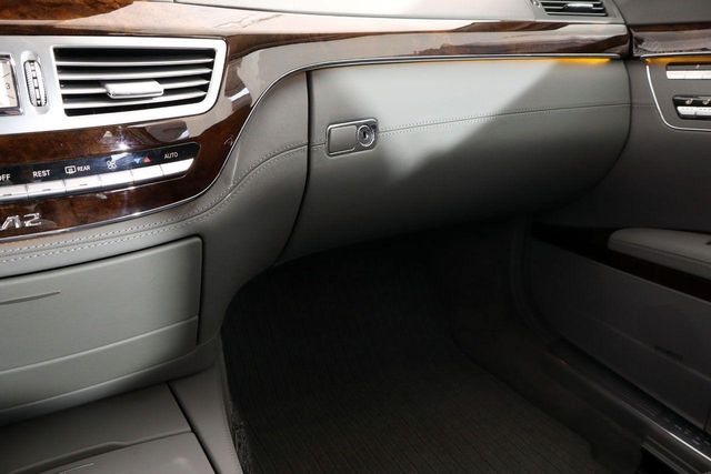 Mercedes Benz Clase S Mercedes S 600 L V12 517cv IMPECABLE