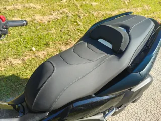 NO NEGOCIABLE + 2CASCOS / 6600km  Yamaha Xmax 125