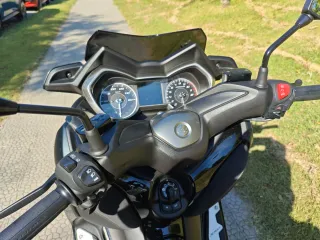 NO NEGOCIABLE + 2CASCOS / 6600km  Yamaha Xmax 125