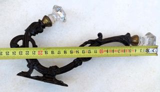 2 Percheros antiguos.