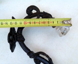 2 Percheros antiguos.