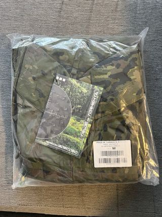 Traje de tormenta militar
