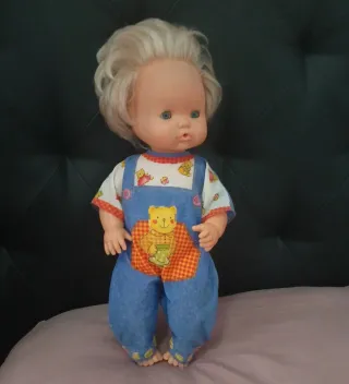 Muñeca besito  antigua con ropa de oso 1989 famosa