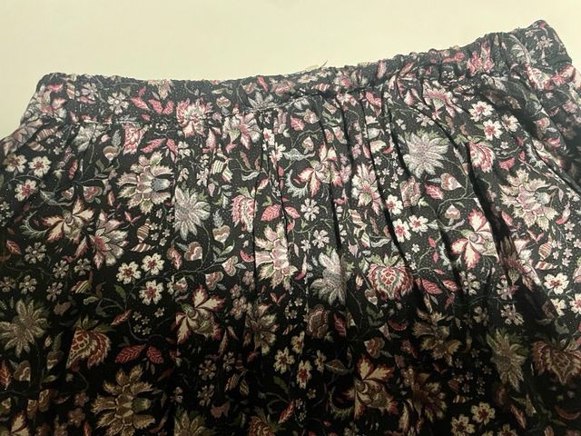 Falda niña Brotes floral