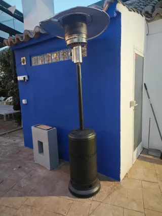 Estufa seta exterior metal negra