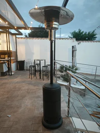 Estufa seta exterior metal negra