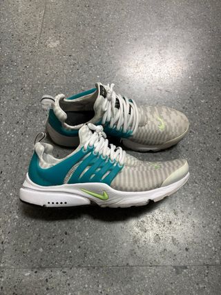 Nike Presto Gris y Turquesa