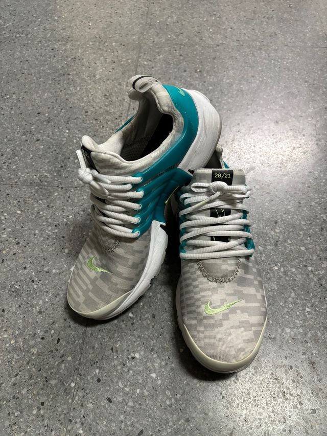 Nike Presto Gris y Turquesa