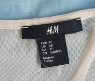 Vestido H&M Beige Plisado