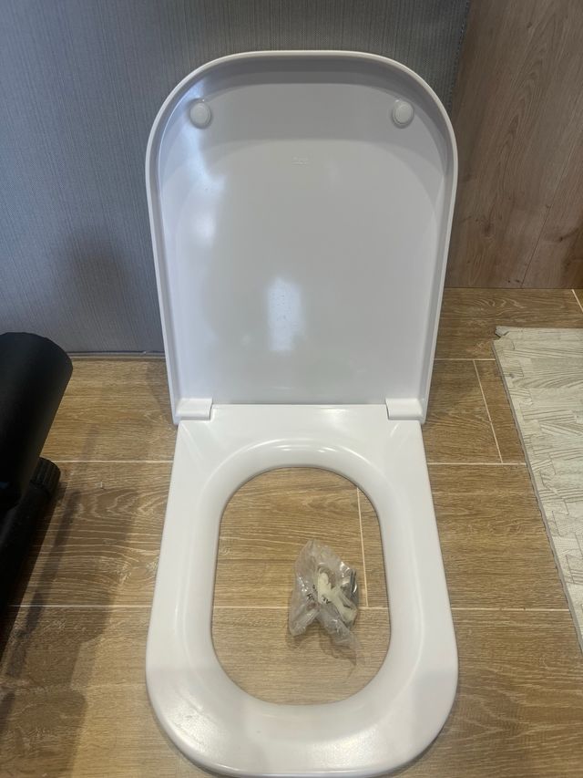 Tapa Inodoro Roca The Gap / Compact