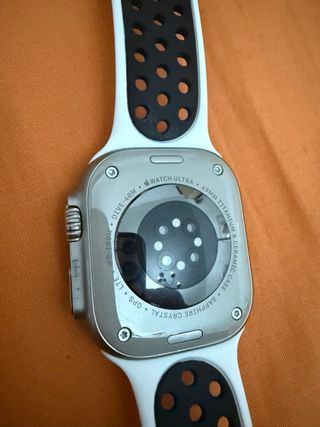 Apple Watch Ultra 49mm Titanium naranja