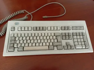 Teclado IBM Beige