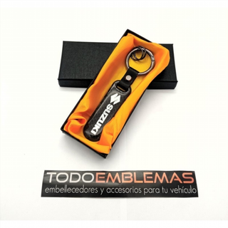 LLAVERO de CARBONO con LOGO SUZUKI Perfecto para