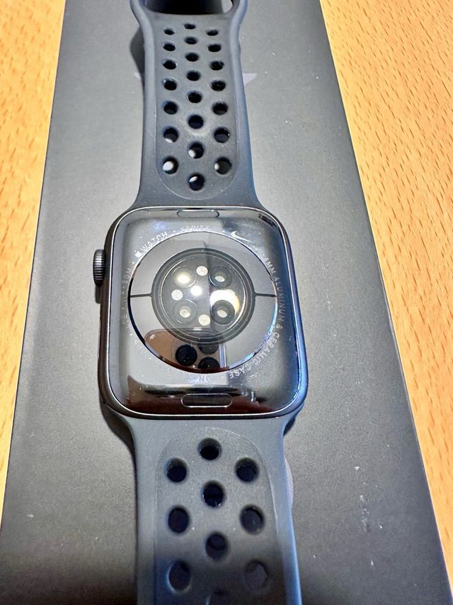 Apple Watch S6 Nike GPS+Celular 44mm