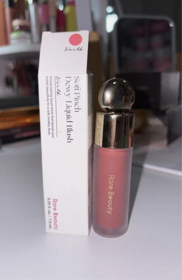 Rare Beauty Soft Pinch Colorete Líquido Worth