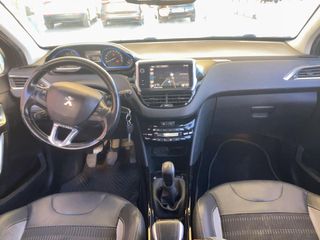 Peugeot 2008 1.6 BlueHDi 100 Allure