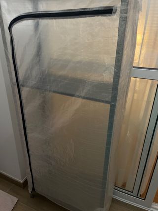 Armario Estantería Metálico y Plástico