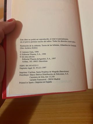 El manuscrito carmesí 