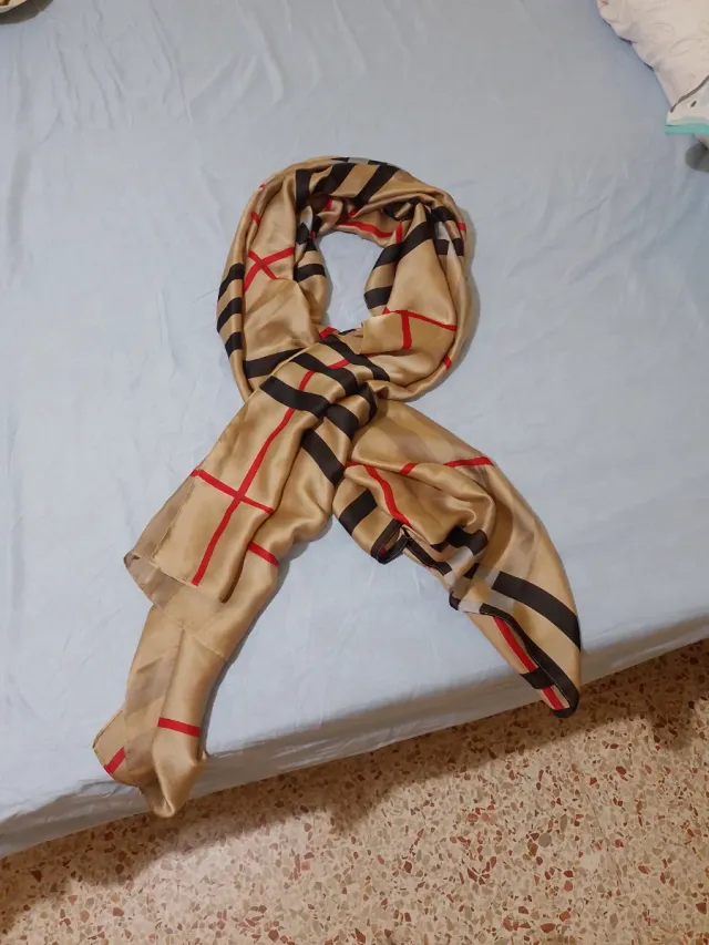 Pañuelo de cuello estampado