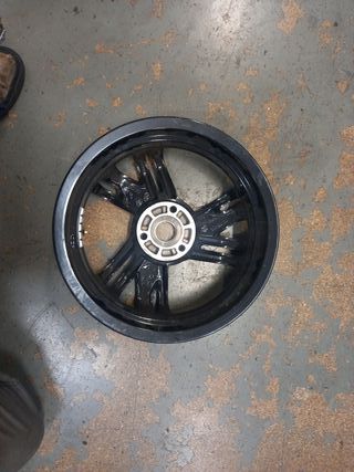 Rueda Delantera Peugeot Metropolis 400