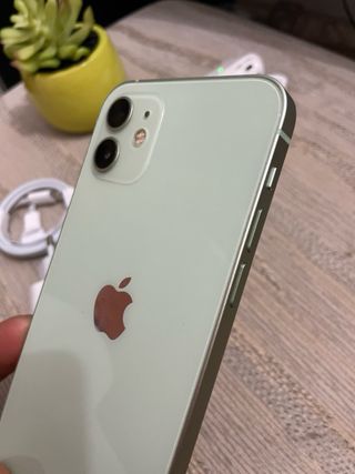 Batteria impeccabile per iPhone 12 da 128 GB al 100% + regali
 