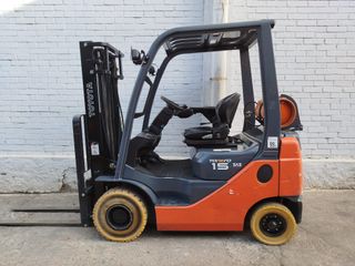 Carretilla elevadora Toyota 1500 kg Gas