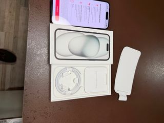 iPhone 15 Black 128GB con fattura e garanzia.
