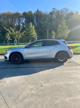 Mercedes-Benz GLA 45 AMG 4Matic