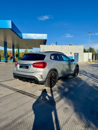 Mercedes-Benz GLA 45 AMG 4Matic