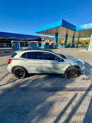 Mercedes-Benz GLA 45 AMG 4Matic
