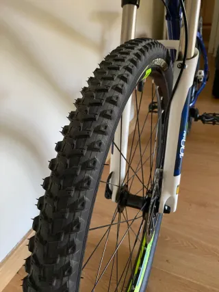 Bicicleta 27,5" Talla M, Rockrider ST 540 NUEVA