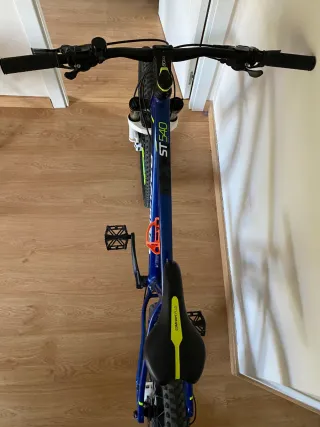Bicicleta 27,5" Talla M, Rockrider ST 540 NUEVA