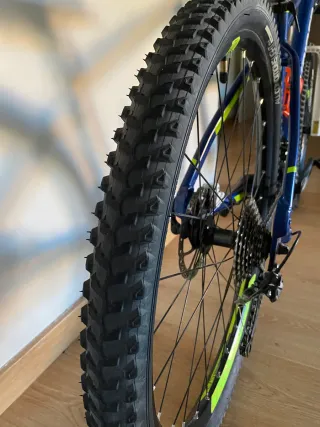 Bicicleta 27,5" Talla M, Rockrider ST 540 NUEVA