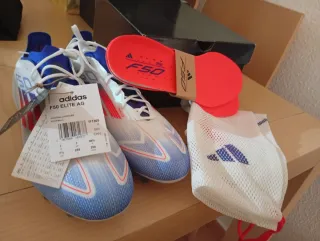 LOTE DE BOTAS DE FÚTBOL ADIDAS GAMA ALTA 
