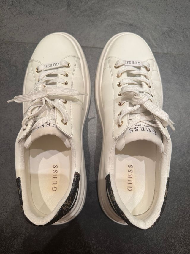 Zapatillas Guess Elba 2024 Blancas