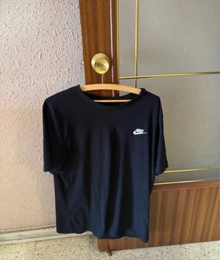 Camiseta Nike Negra